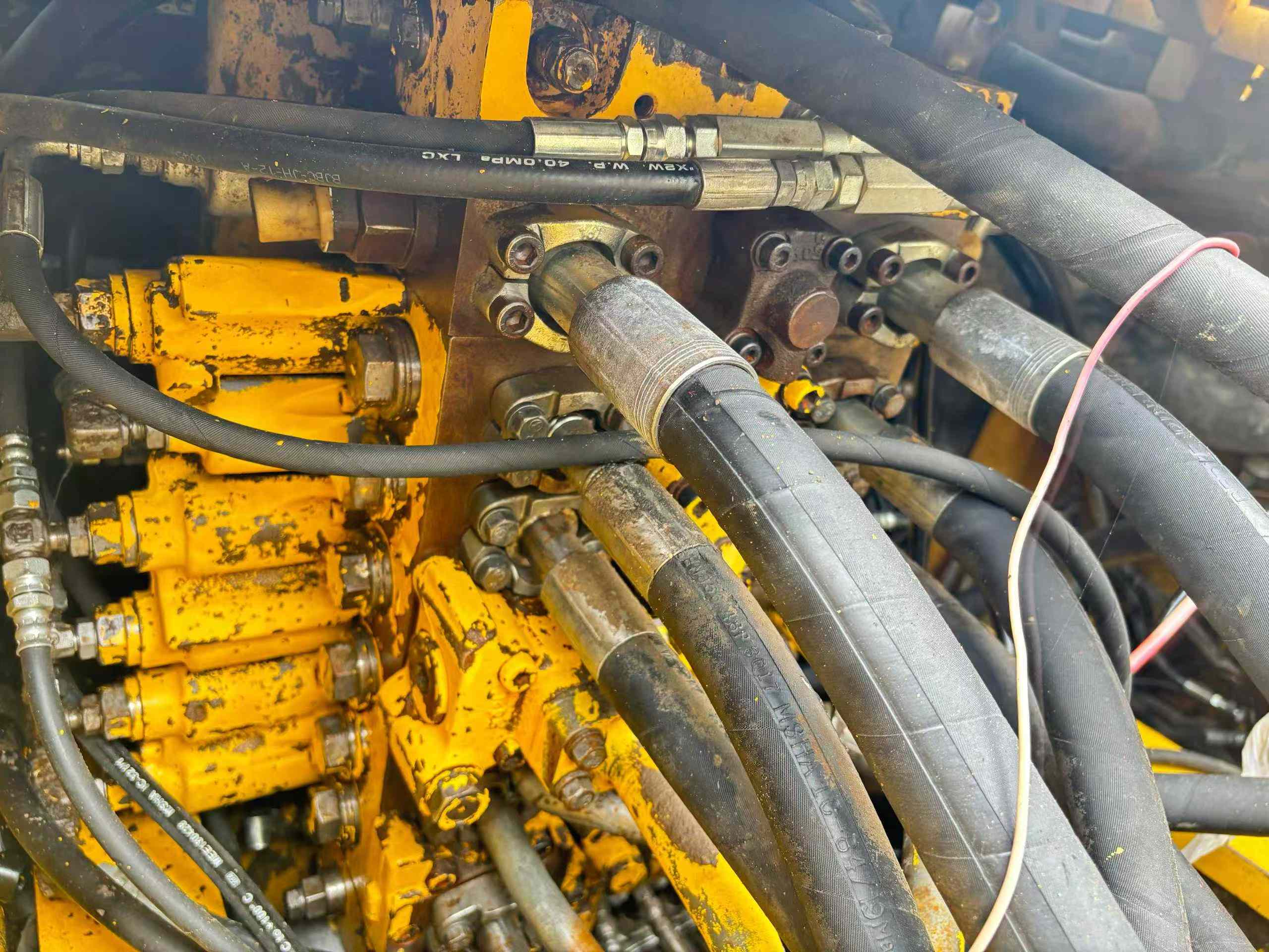 Used Komatsu PC200-7 Excavator 2016 Model / 8