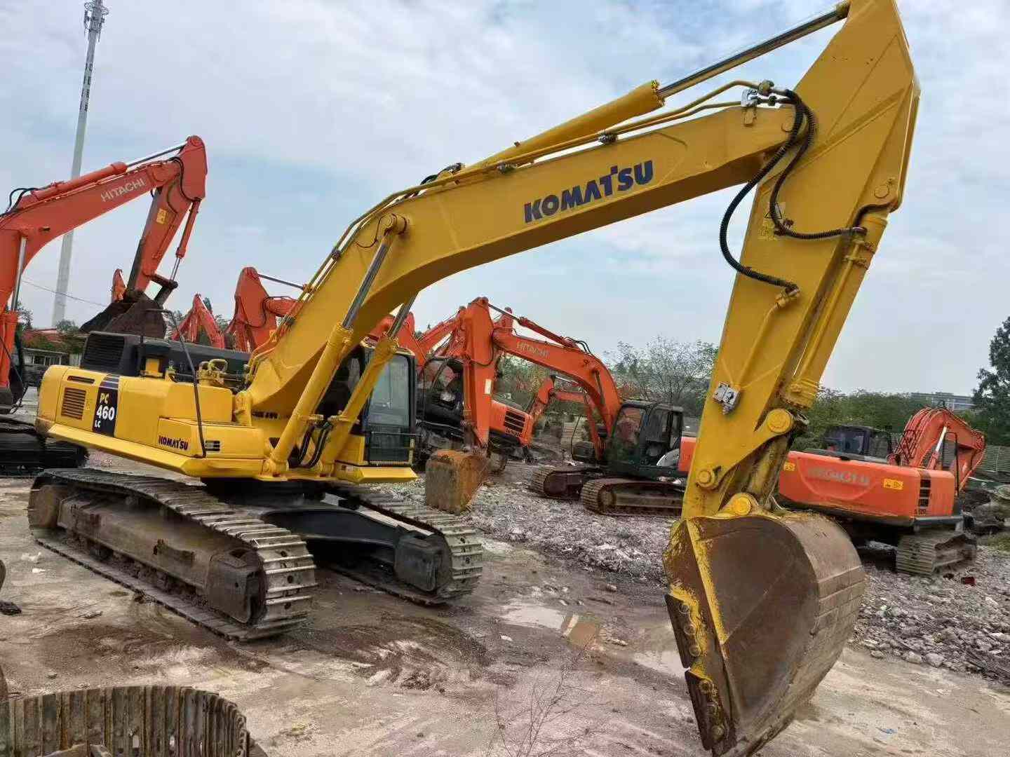 Used Komatsu PC460LC-8 Excavator 2016 Model / 4