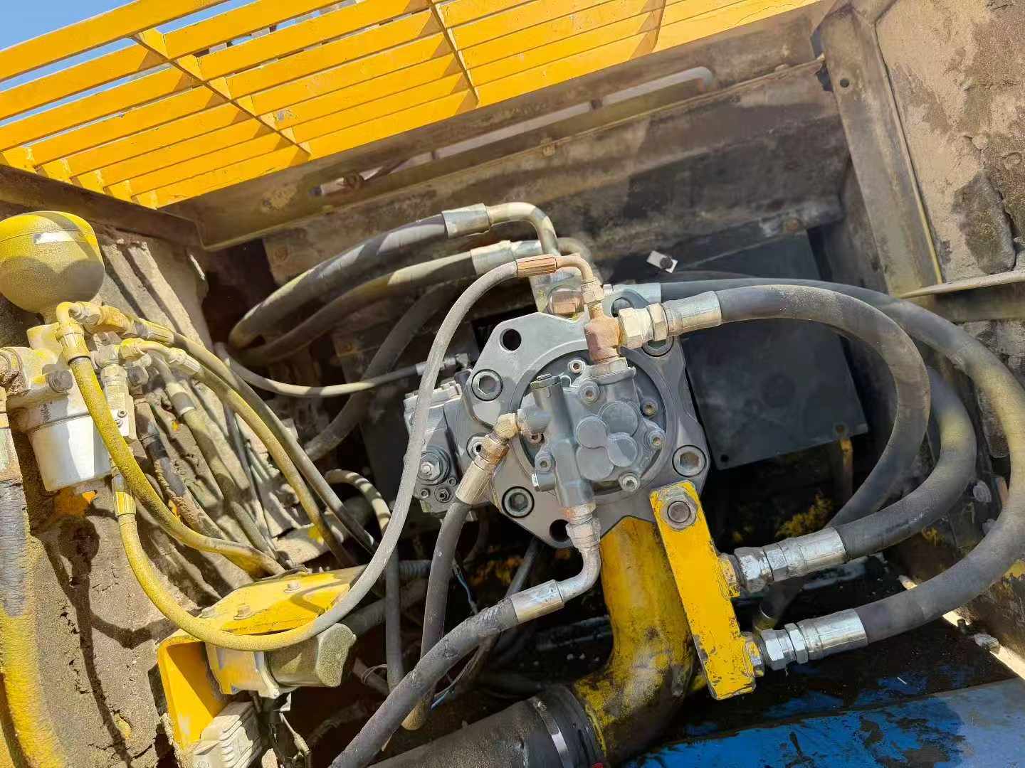 Used Kato 820-3SP Excavator 2016 Model / 4