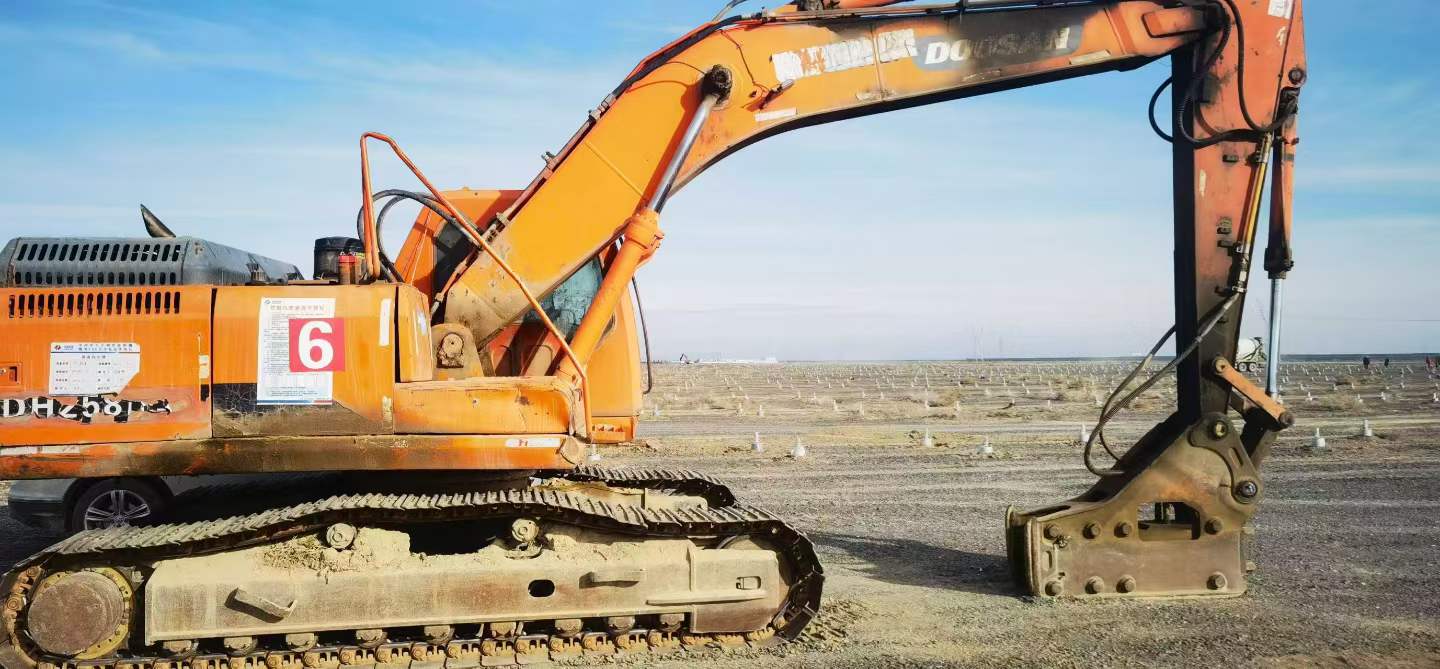 Buy Doosan DH225-9 Used Excavator