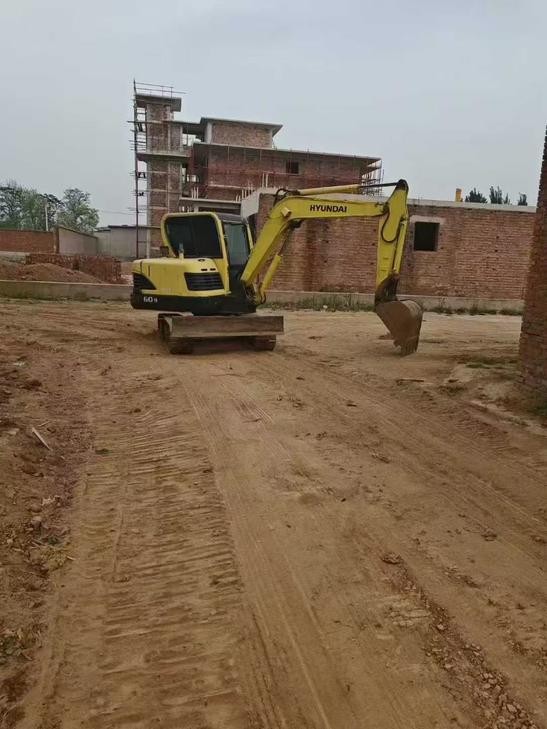 Buy Hyundai R60-9 Used Excavator / 1