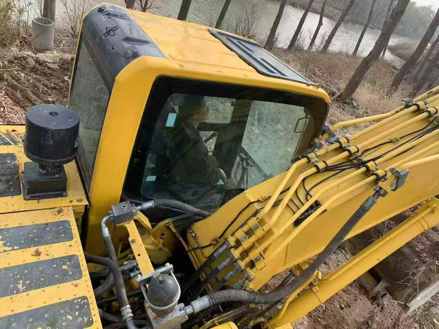 Used Komatsu PC210-8 Excavator 2021 Model / 3
