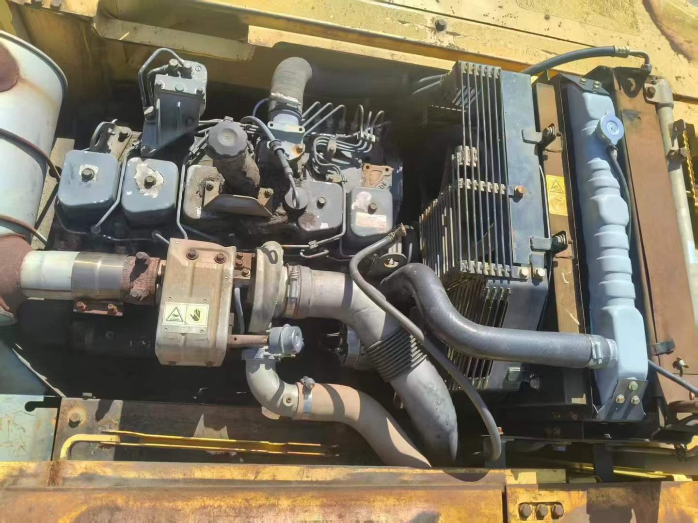 Used Komatsu PC200-7 Excavator 2016 Model / 8