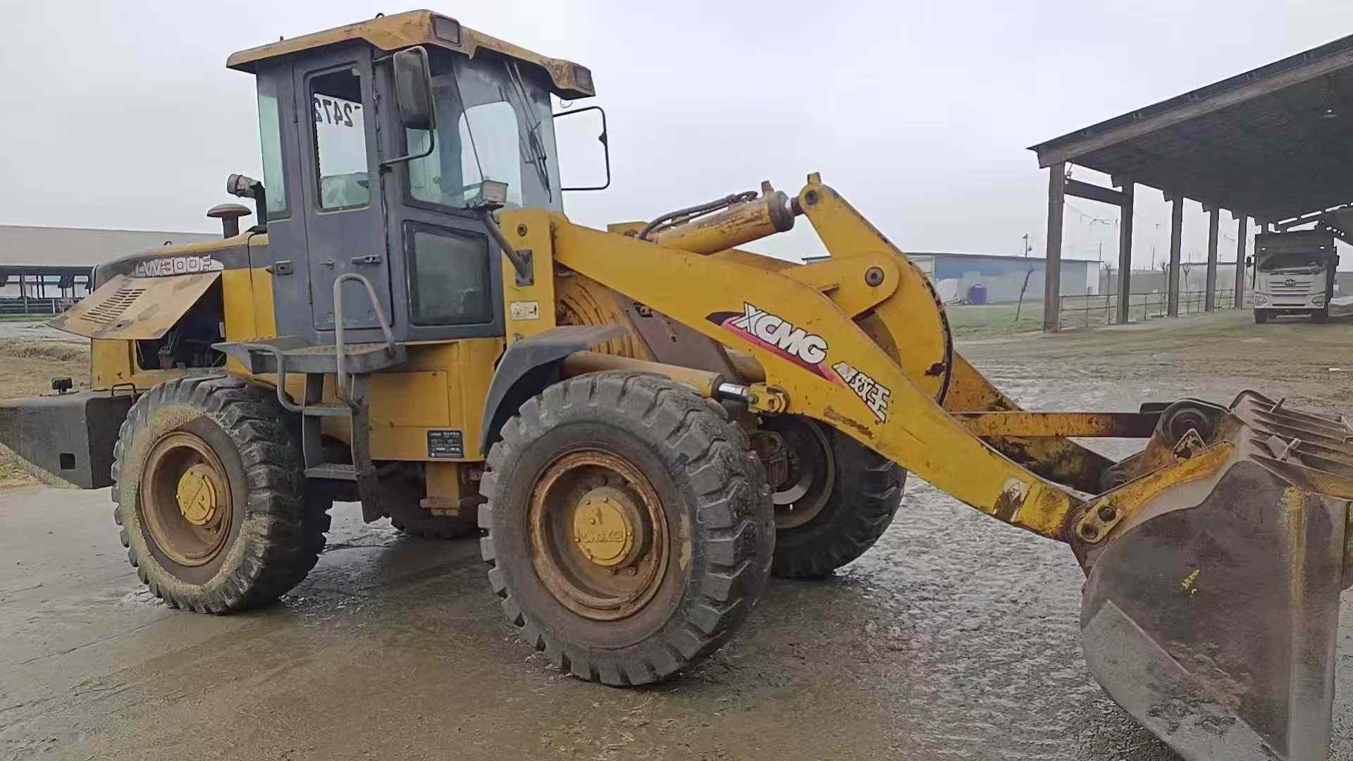 Used XCMG XE300C Loader 2010 Model / 2