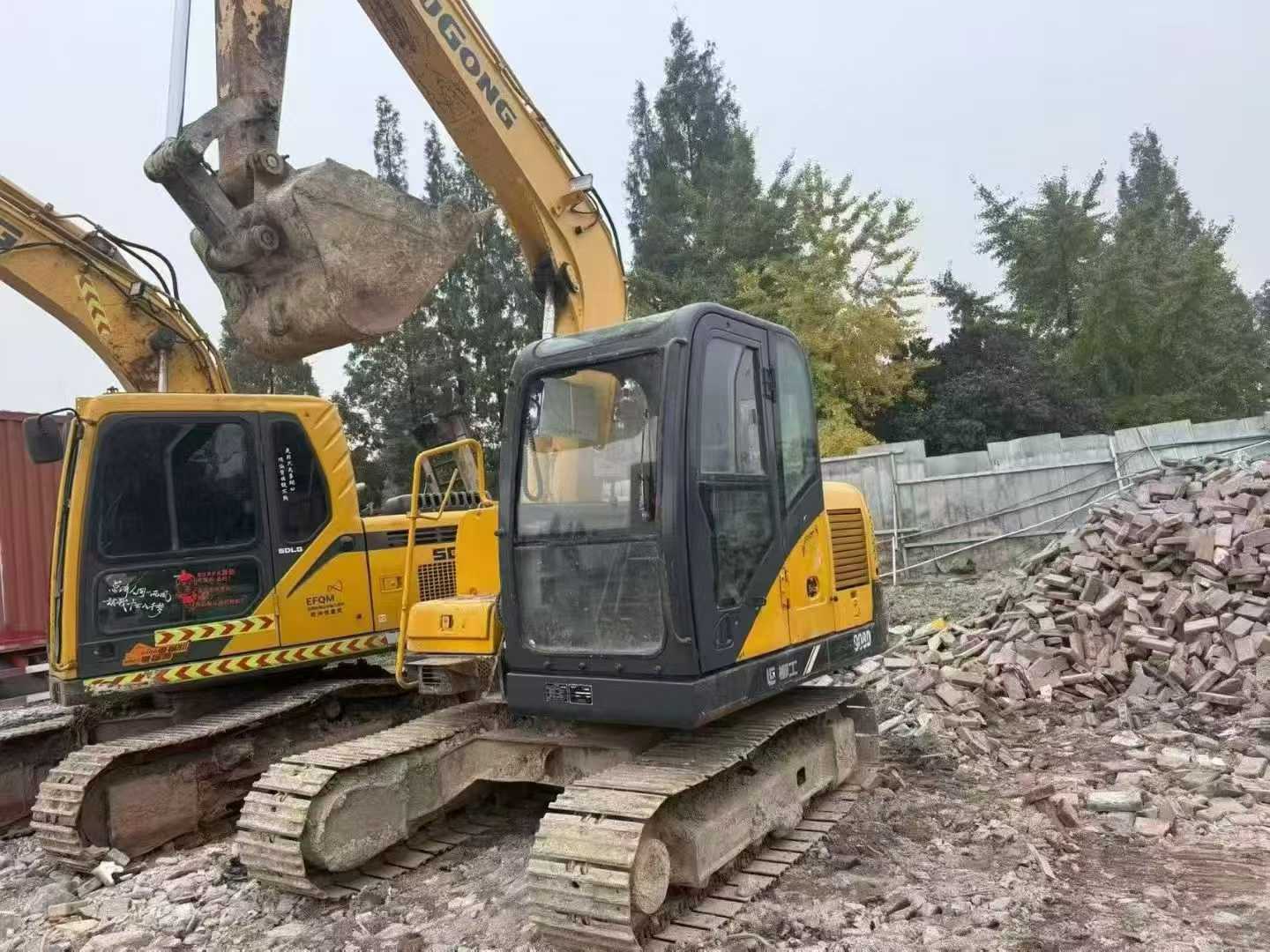 Used XCMG XE80 Excavator 2016 Model / 4