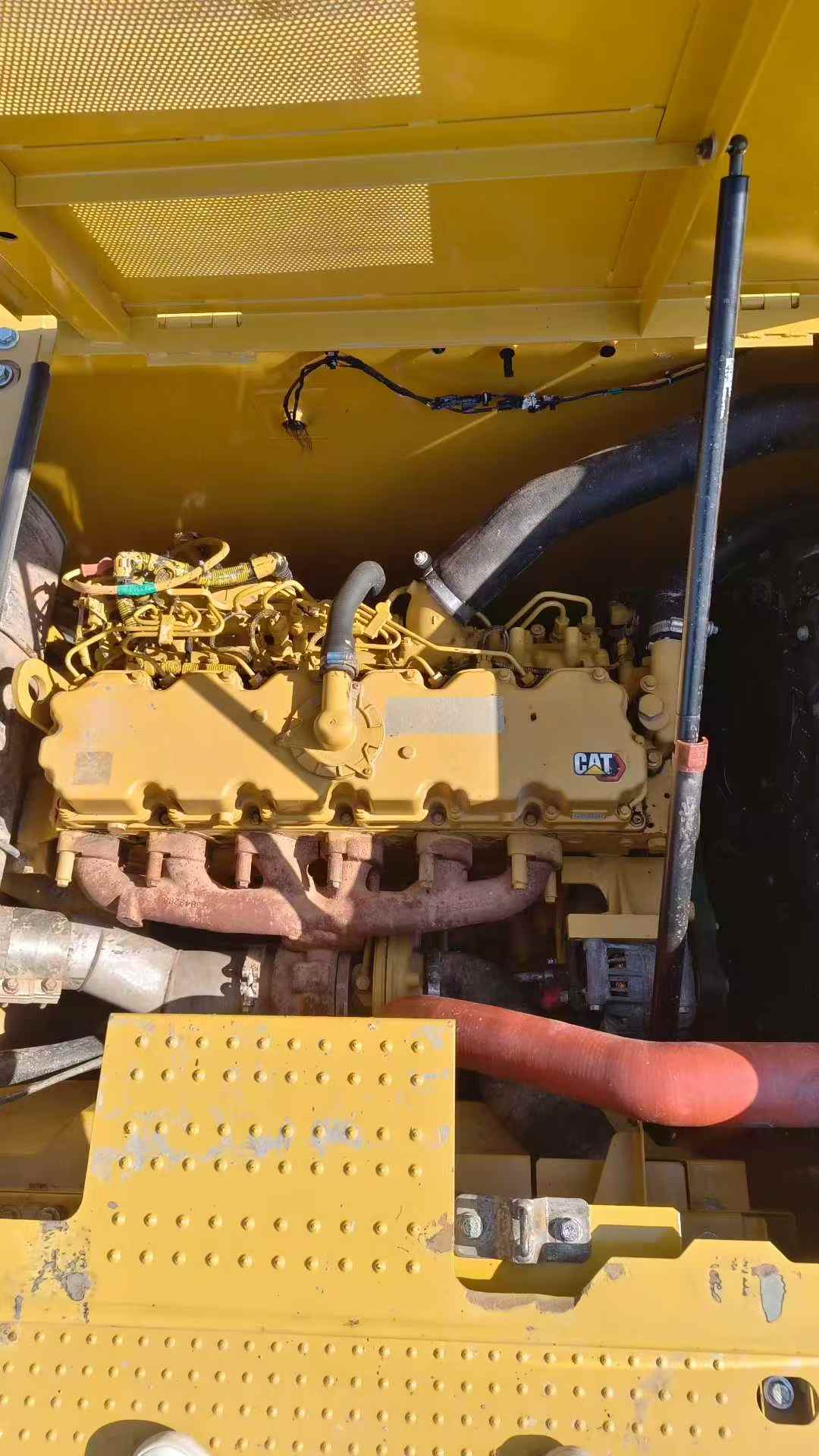 Used Caterpillar 320A Excavator 2020 Model / 8