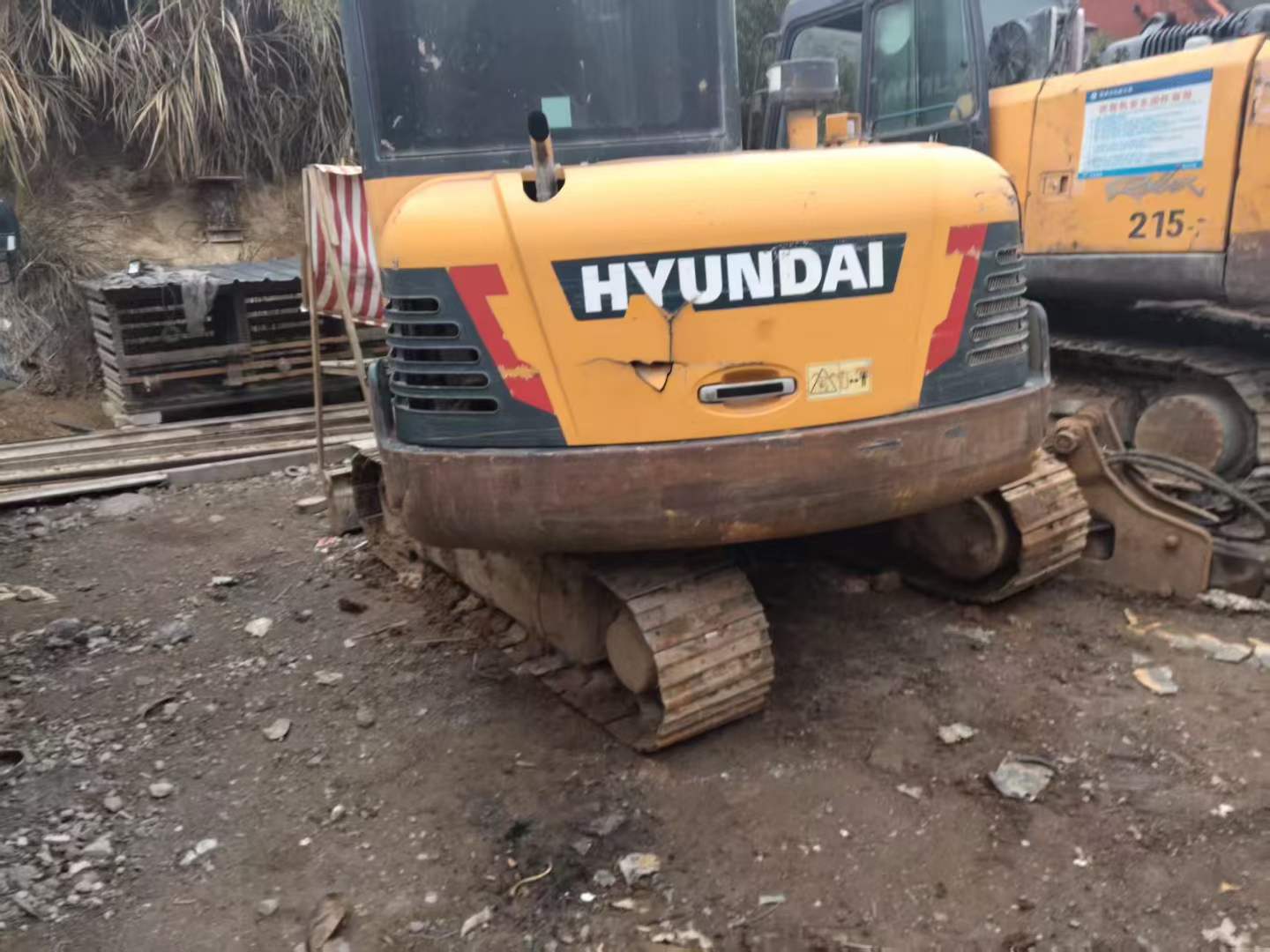 Used Hyundai R 60VS Excavator 2021 Model / 3