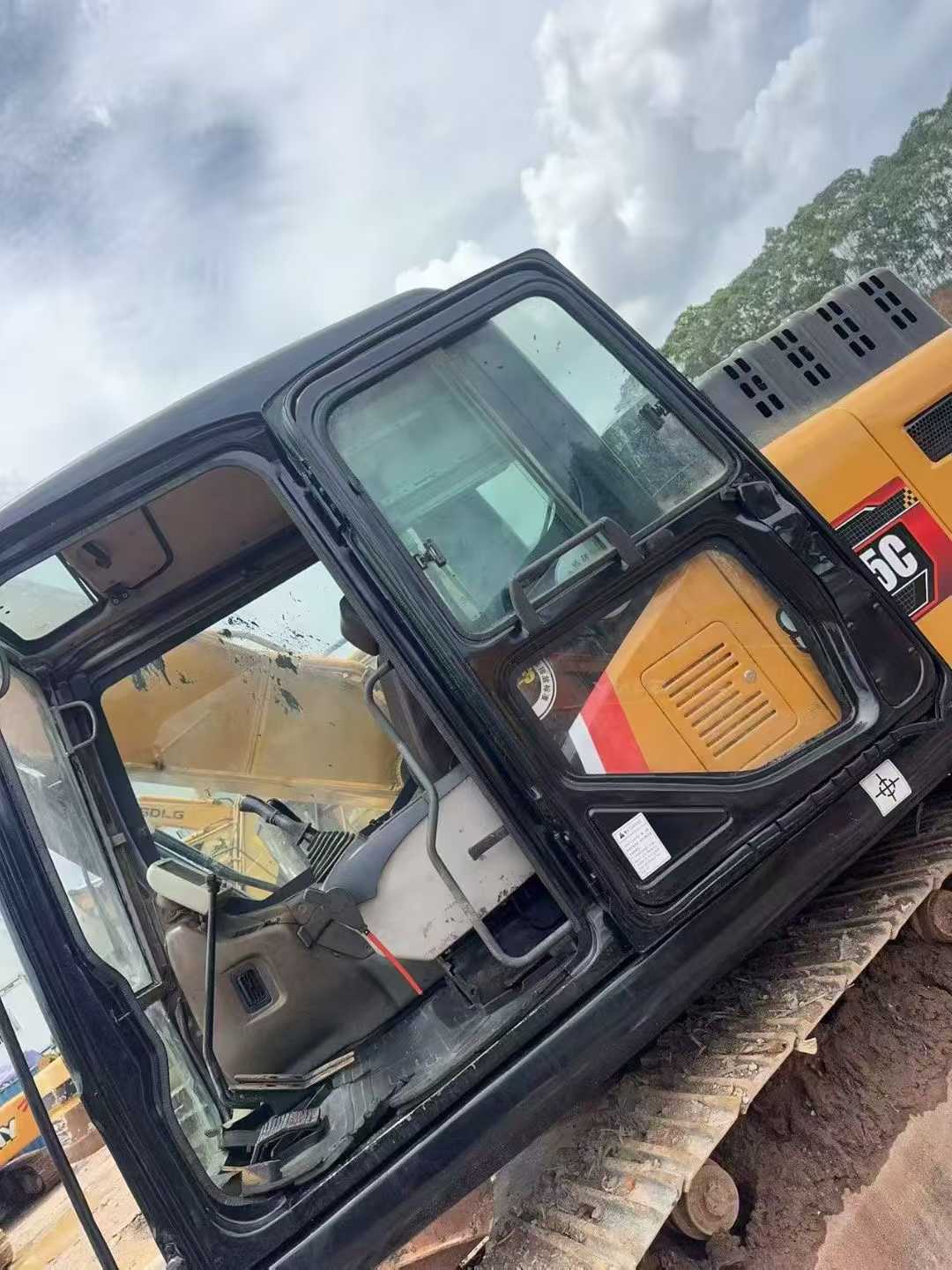 Used Sany SY205C Excavator 2016 Model / 3