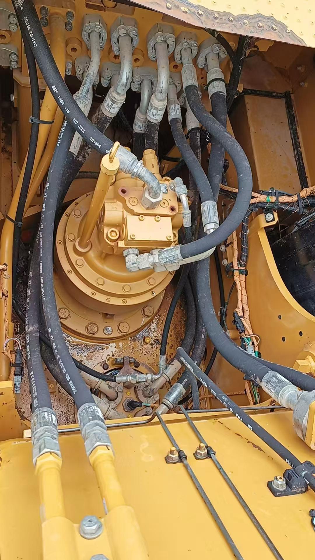 Used Caterpillar 320GC Excavator 2021 Model / 3