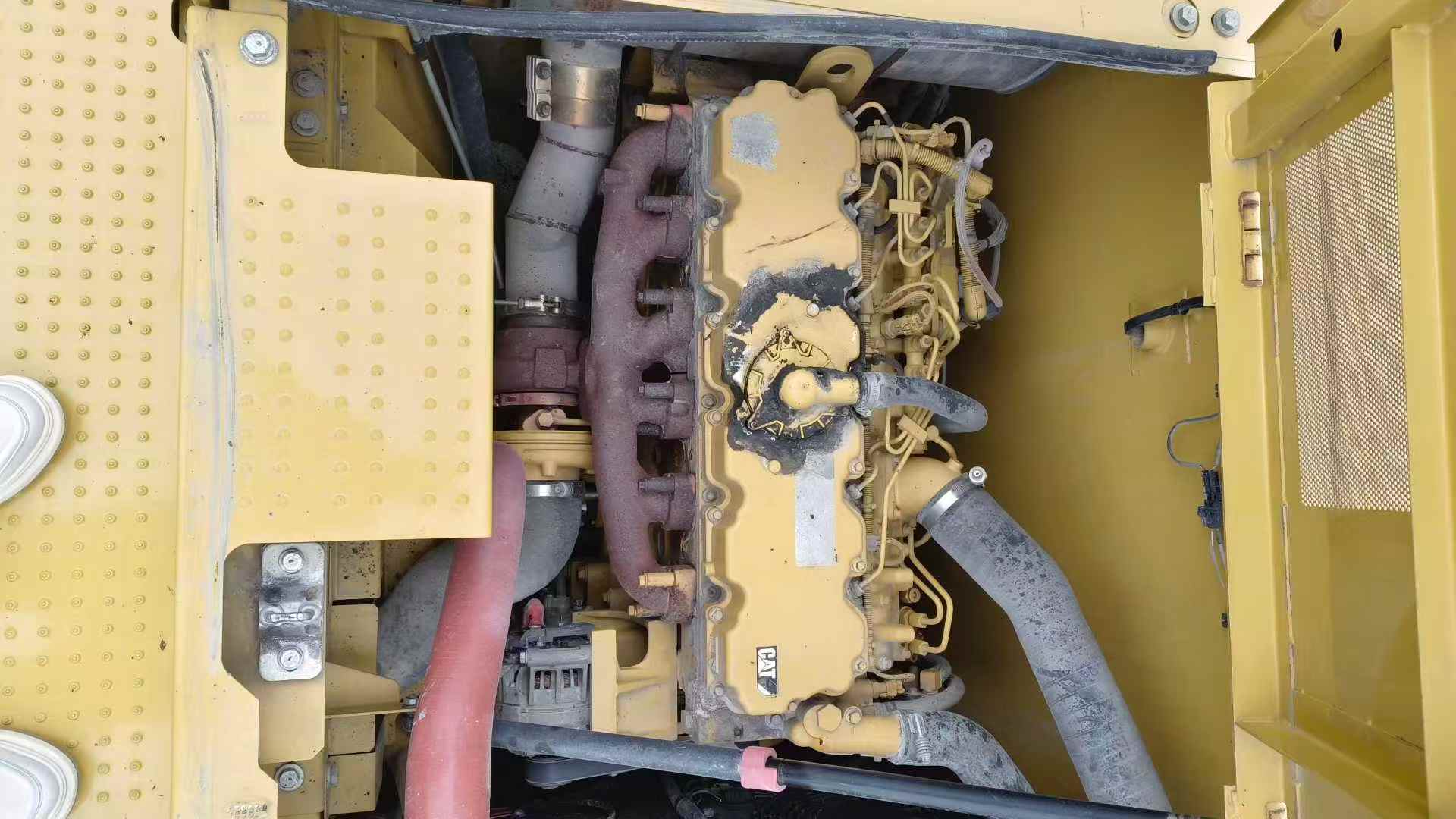 Used Caterpillar 320A Excavator 2018 Model / 8