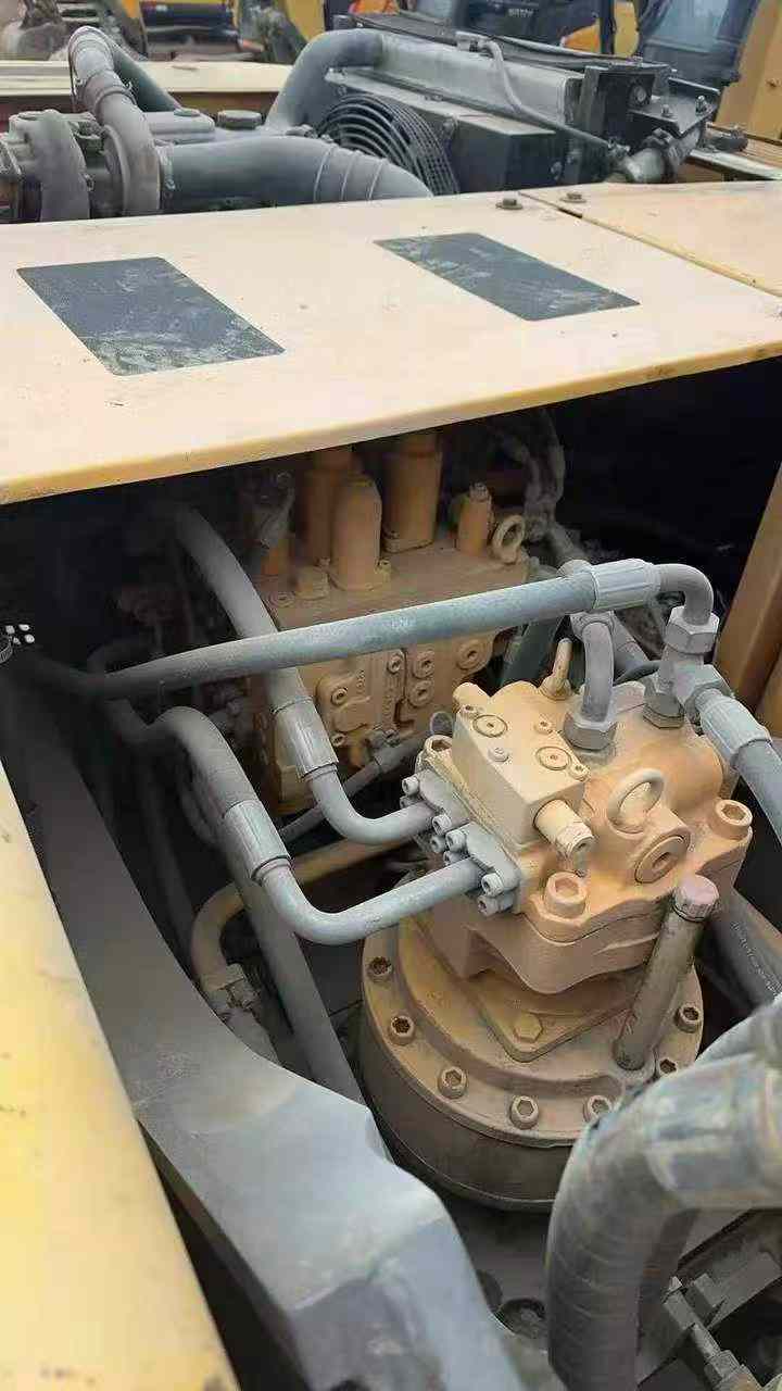 Used Sany SY215C-8 Excavator 2016 Model / 3