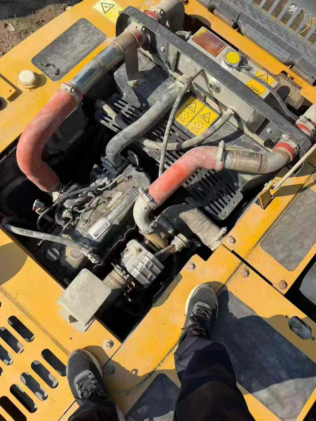 Used XCMG XE135B Excavator 2021 Model / 3