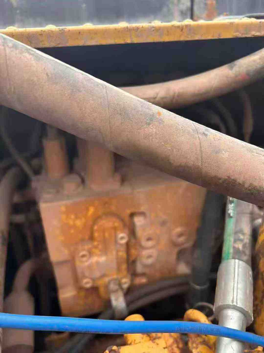 Used Sany SY215C Excavator 2018 Model / 4