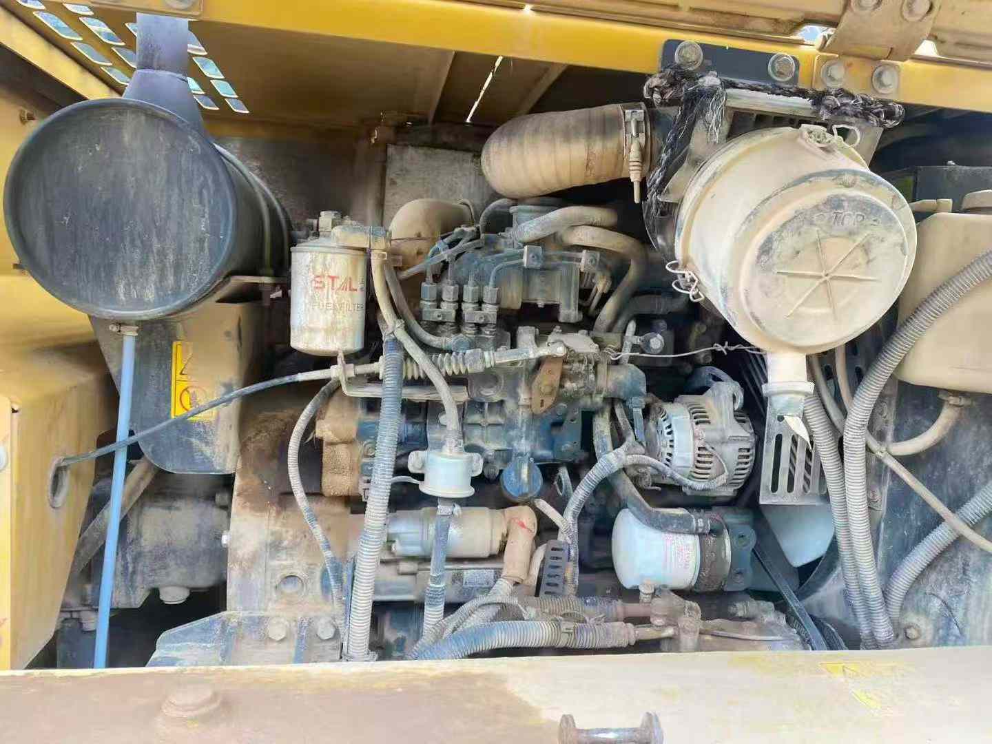 Used XCMG XE75C Excavator 2017 Model / 4