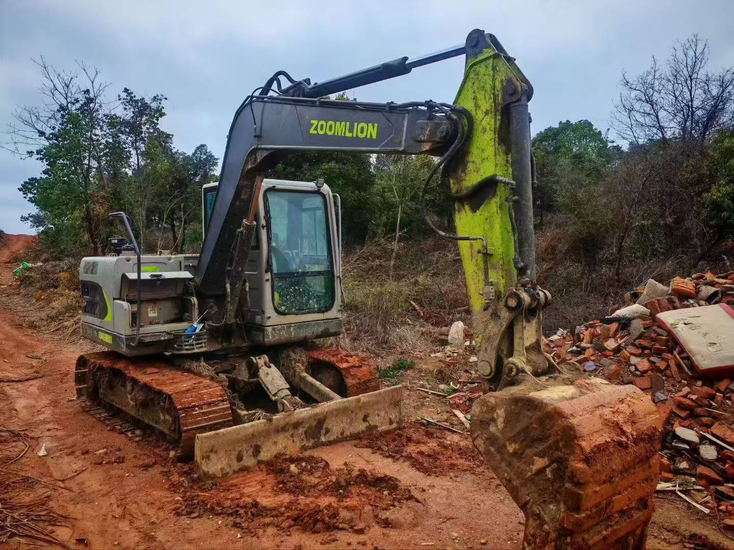 Used Komatsu PC100-6E Excavator 2016 Model / 5