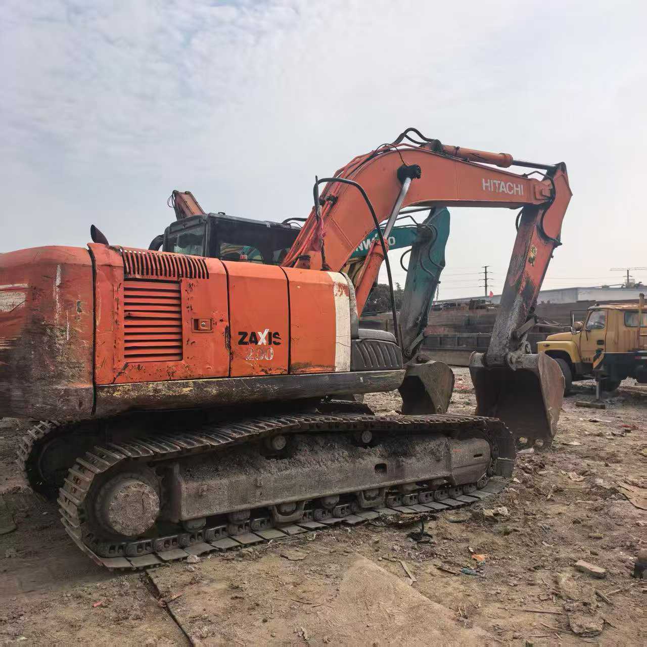 Used Hitachi EX200-3 Excavator 2016 Model / 7