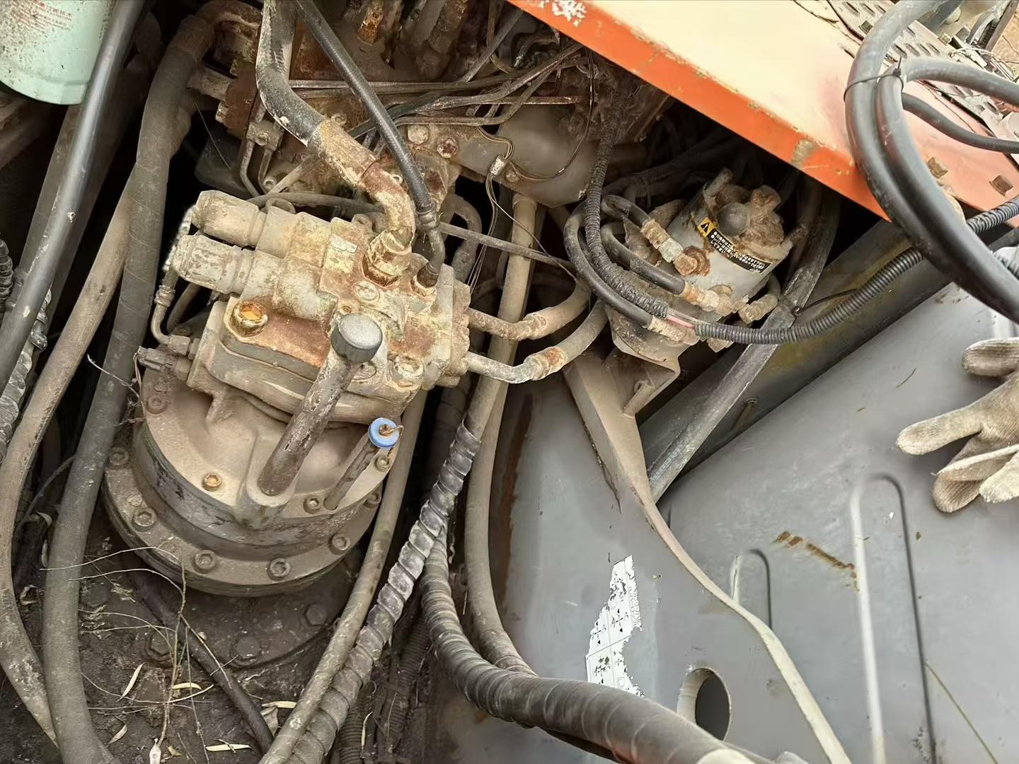 Used Hitachi ZX200-6 Excavator 2016 Model / 5