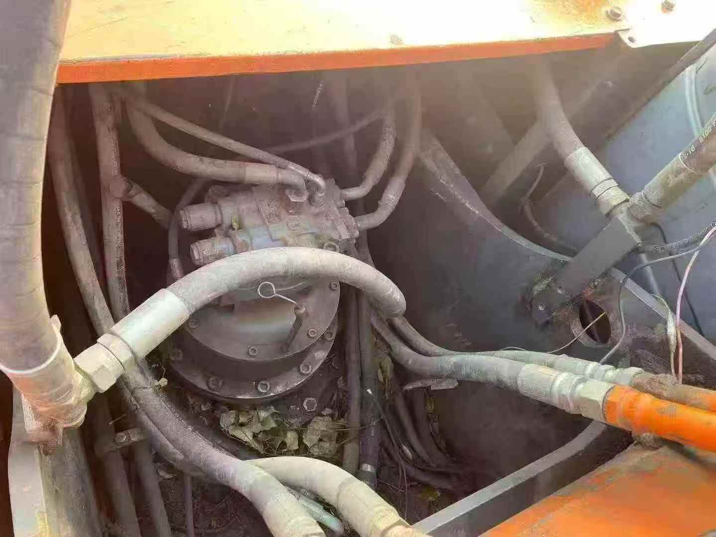 Used Hitachi ZX260-3G Excavator 2015 Model / 9