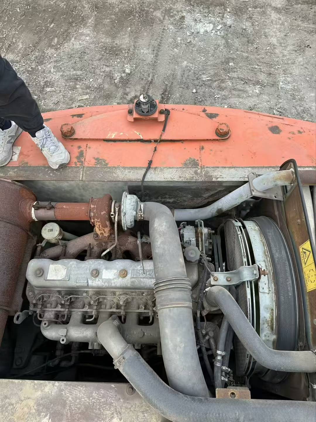 Used Hitachi ZX200-6 Excavator 2016 Model / 6