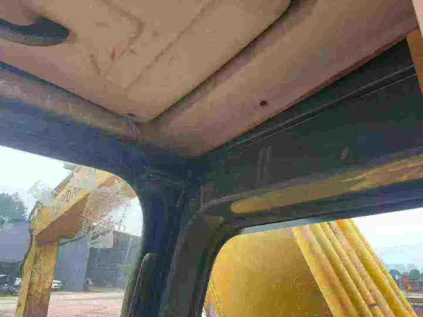 Used Hyundai R80G Excavator 2015 Model / 3