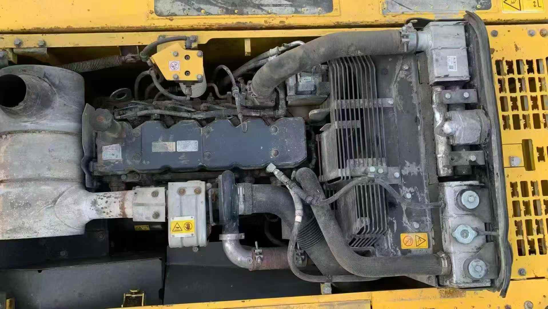 Used Komatsu PC210-8 Excavator 2021 Model / 9