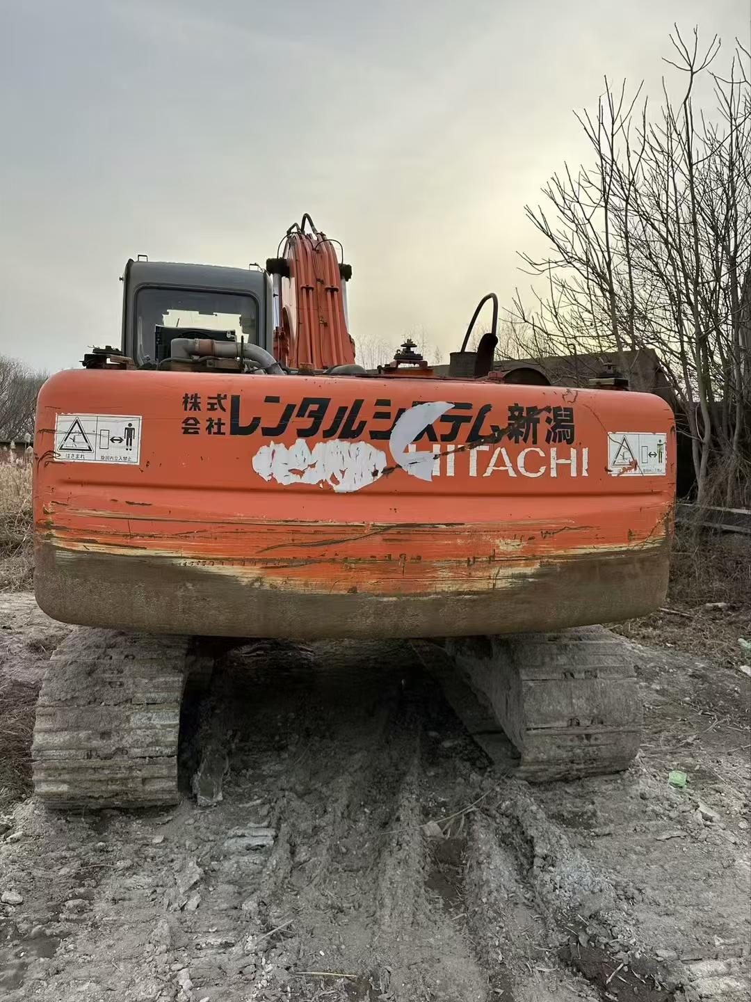 Used Hitachi ZX200-6 Excavator 2016 Model / 2