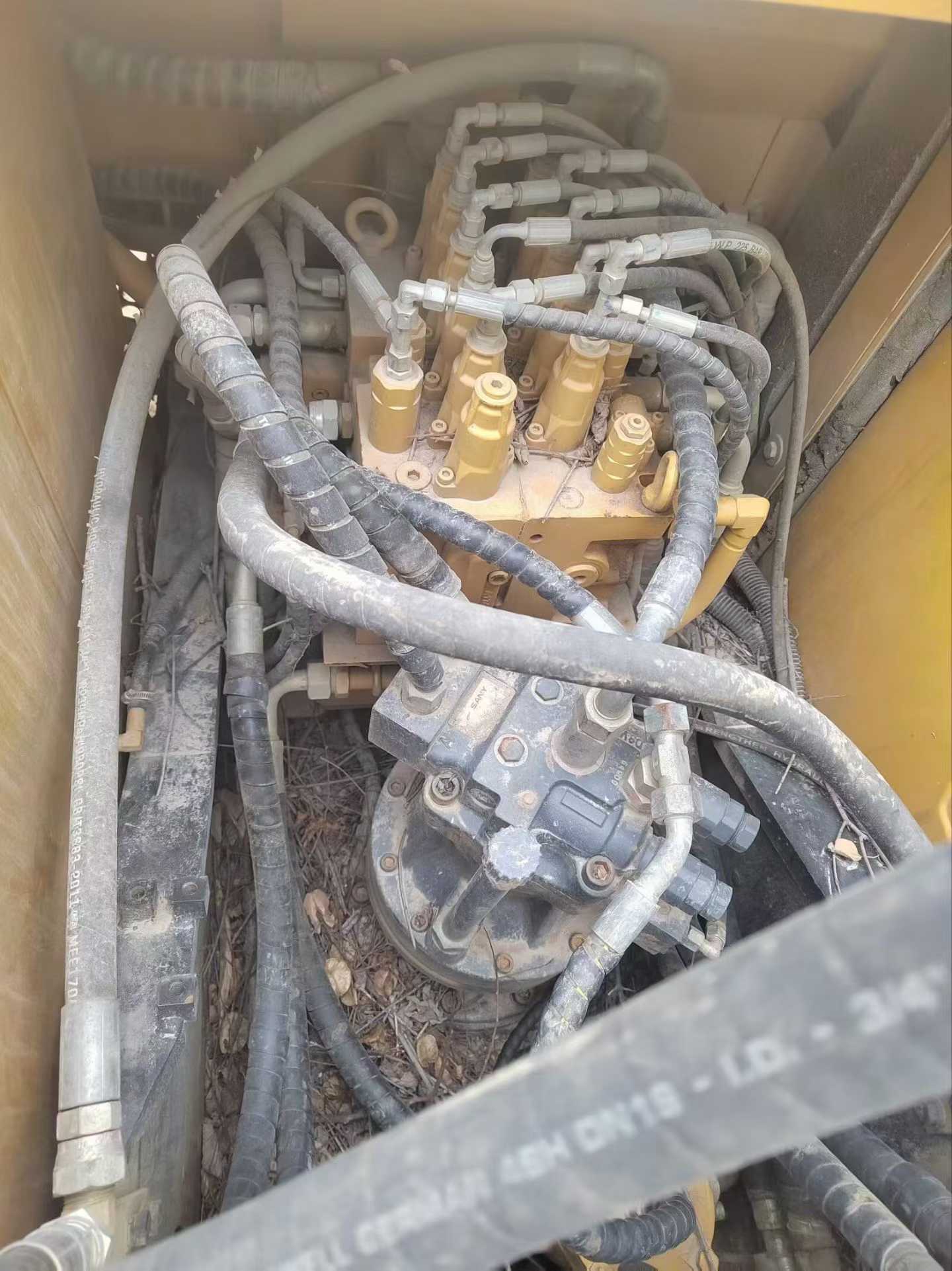 Used Sany SY125C Excavator 2020 Model / 6