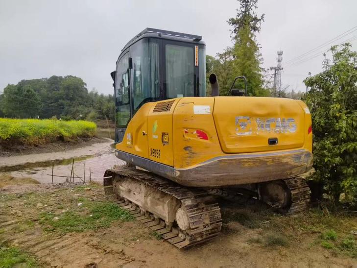 Buy XCMG XE85C Used Excavator / 1