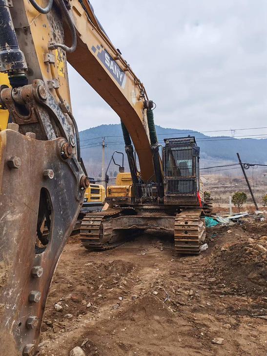 Buy Sany SY550H Used Excavator / 1