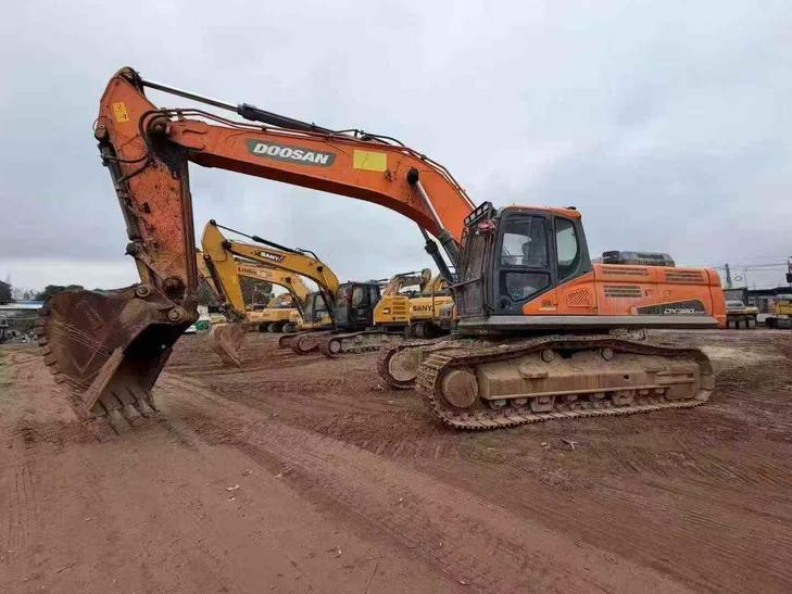 Buy Doosan DX380 Used Excavator / 1