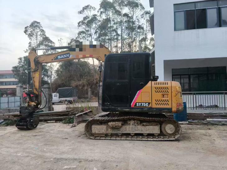 Buy Sany SY75 Used Excavator / 1