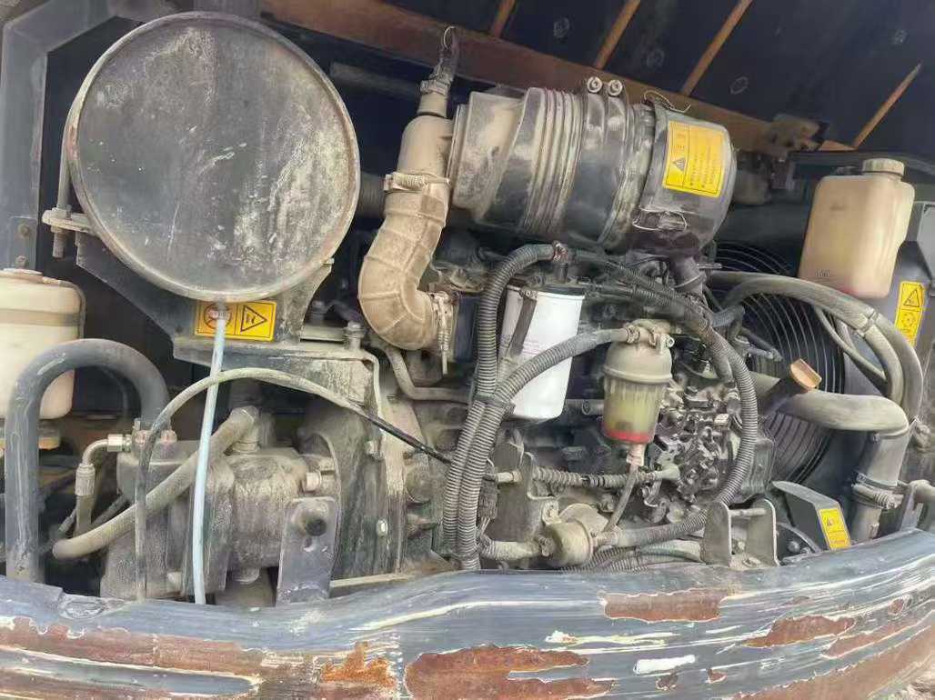 Used XCMG XE60 Excavator 2021 Model / 4