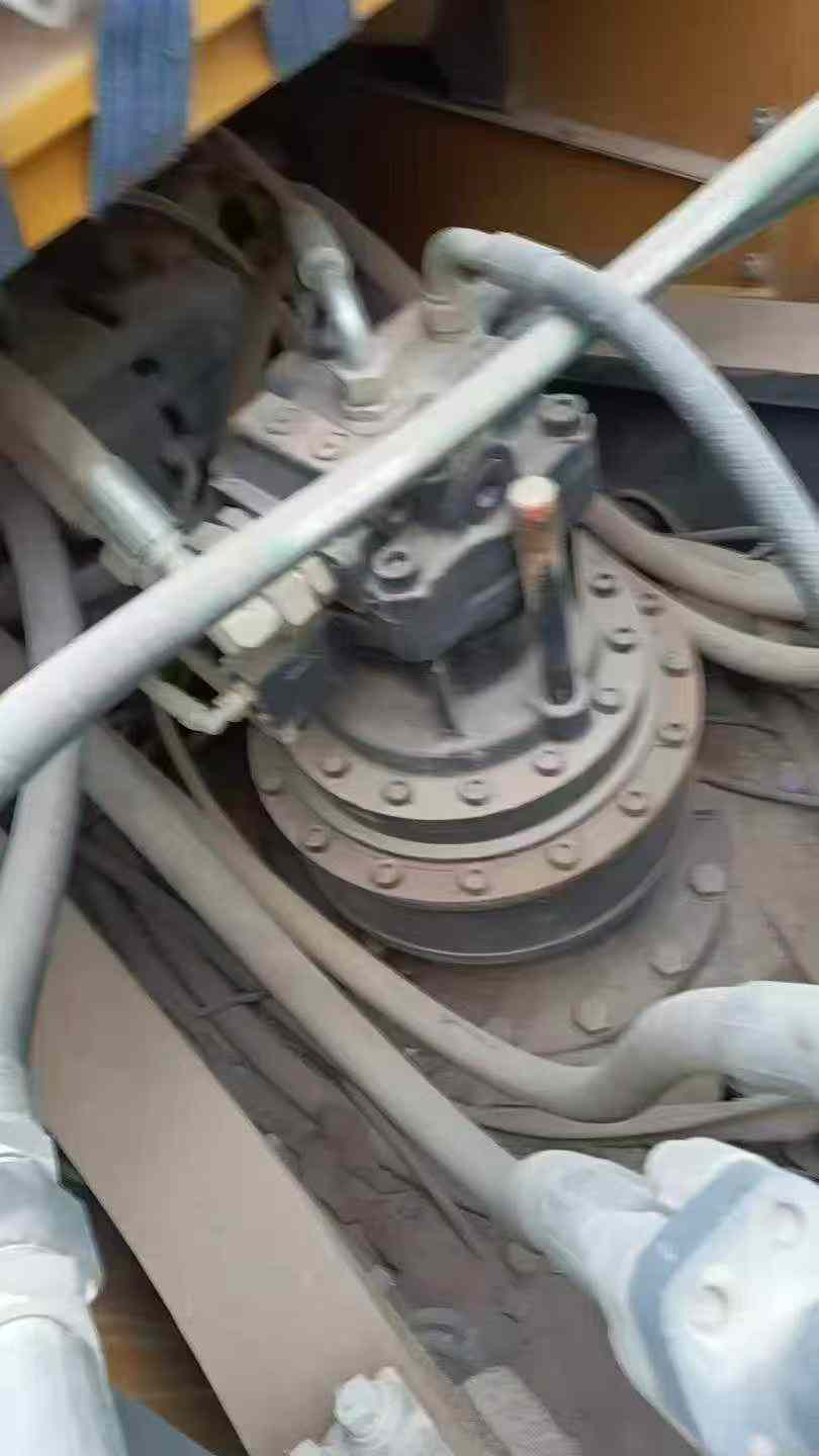 Used XCMG XE335C Excavator 2020 Model / 3