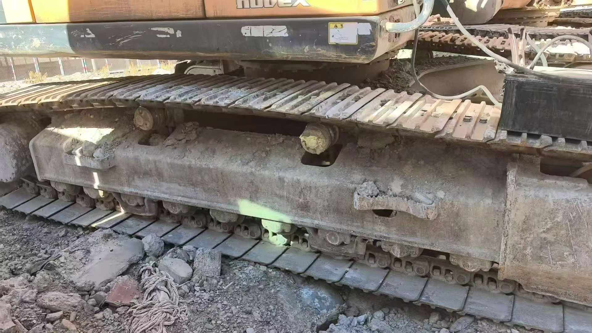 Used Hyundai R225-7 Excavator 2018 Model / 7