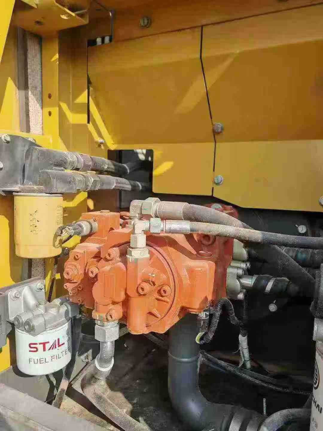 Used XCMG XE80 Excavator 2016 Model / 8