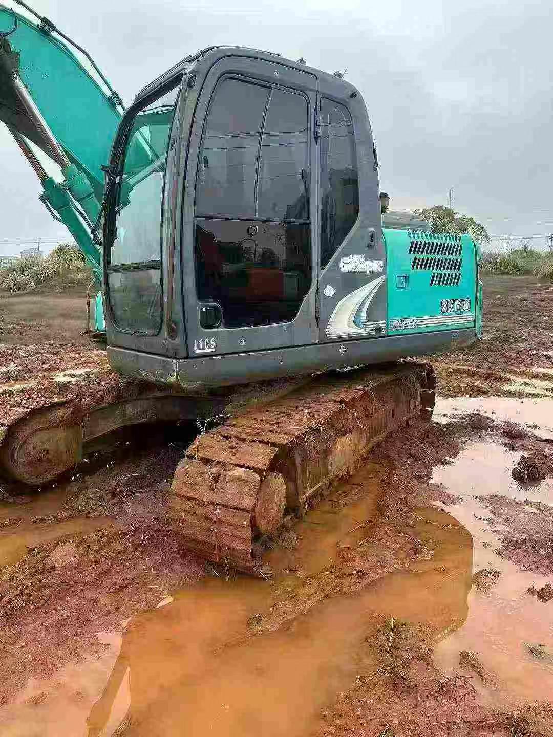 Used Kobelco SK140LC-8 Excavator 2017 Model / 3