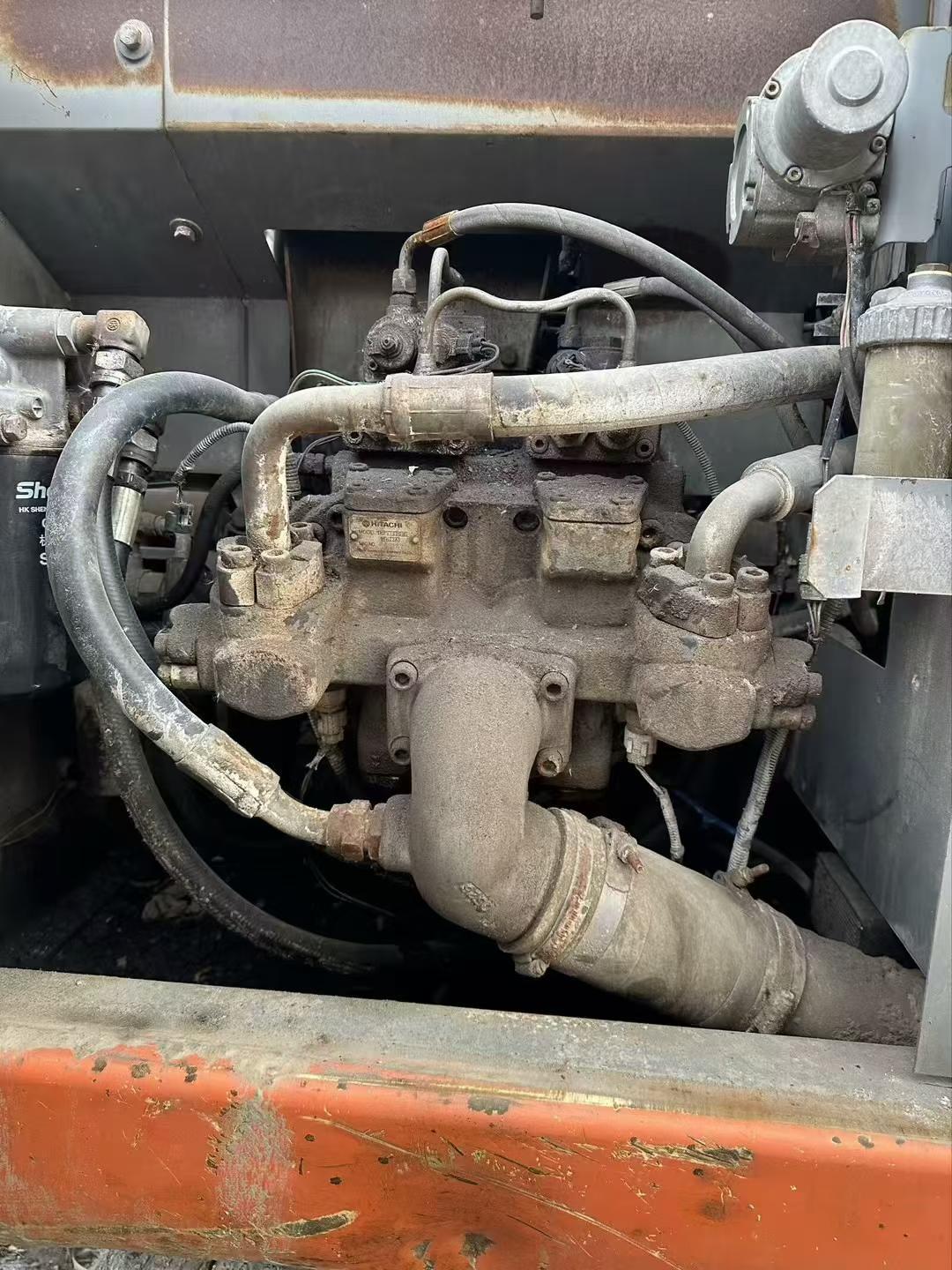 Used Hitachi ZX200-6 Excavator 2016 Model / 9