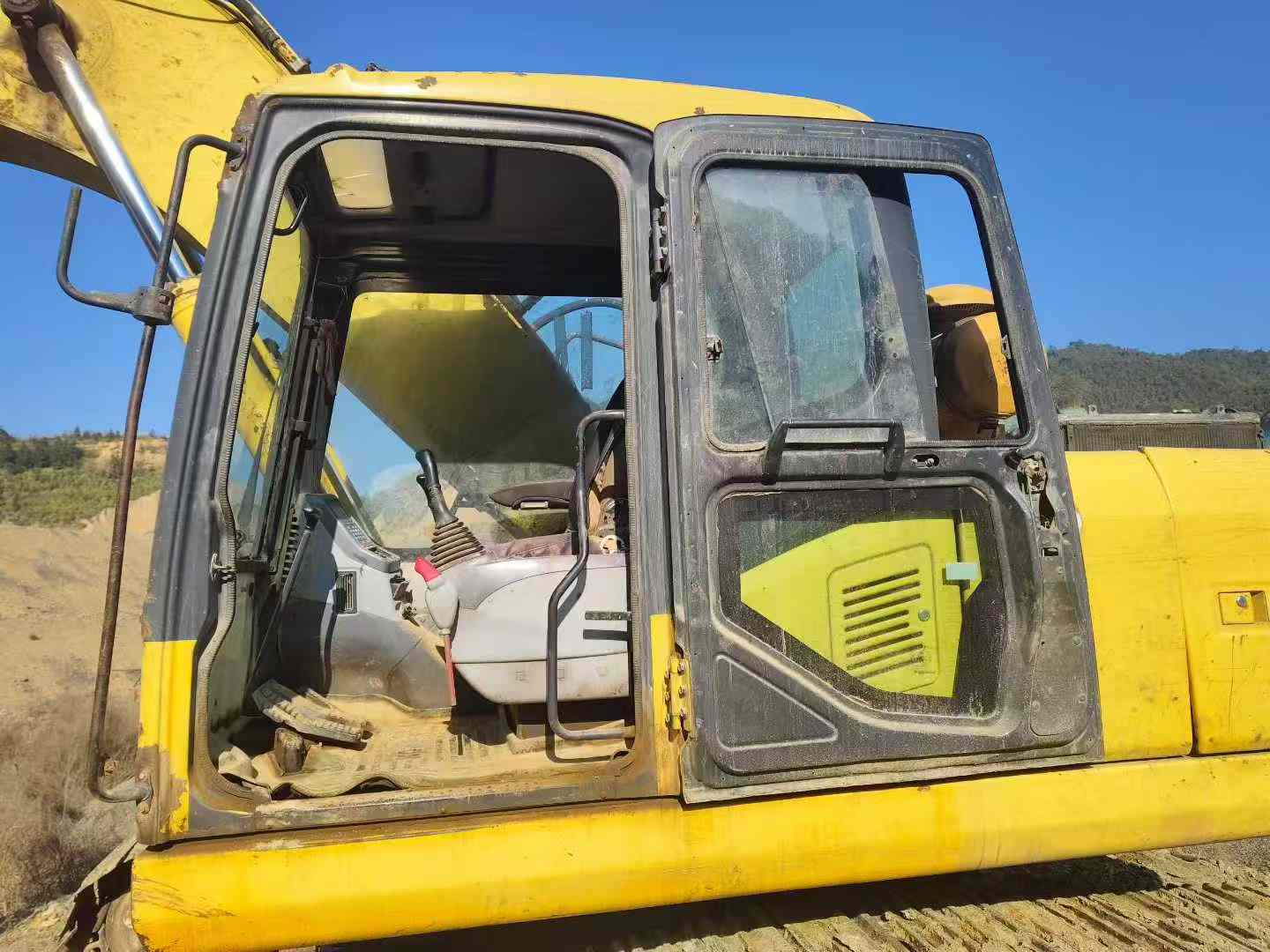 Used Komatsu PC220-7 Excavator 2016 Model / 8
