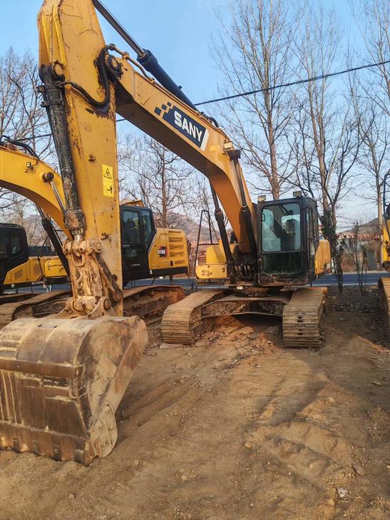 Buy Sany SY215C Used Excavator / 1