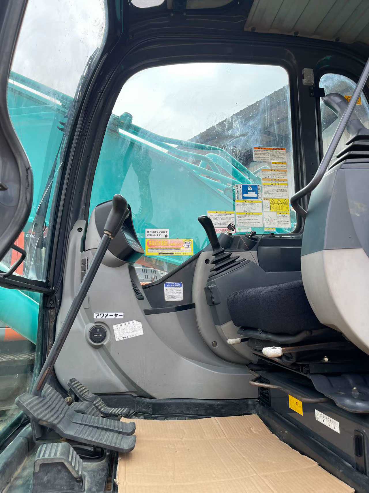 Used Kobelco SK200-2 Excavator 2016 Model / 2