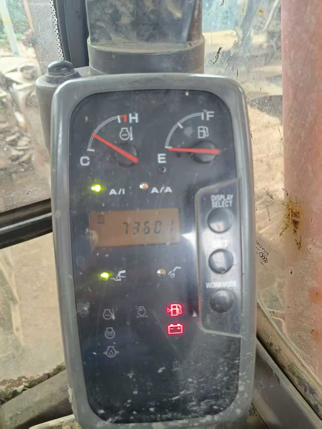 Used Hitachi EX120-6 Excavator 2016 Model / 6