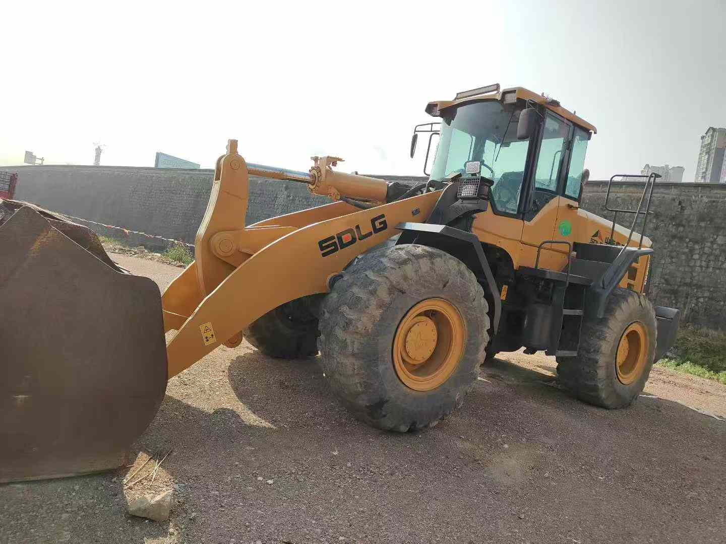 Buy SDLG L956F Used Loader / 2