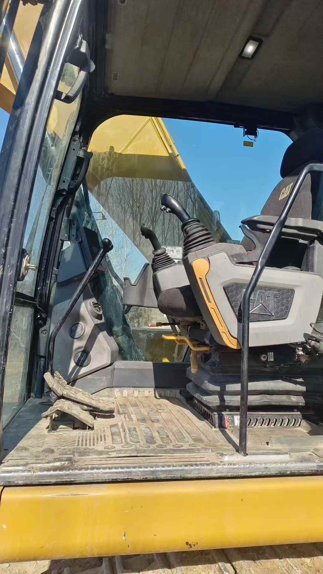 Used Caterpillar 320A Excavator 2020 Model / 9