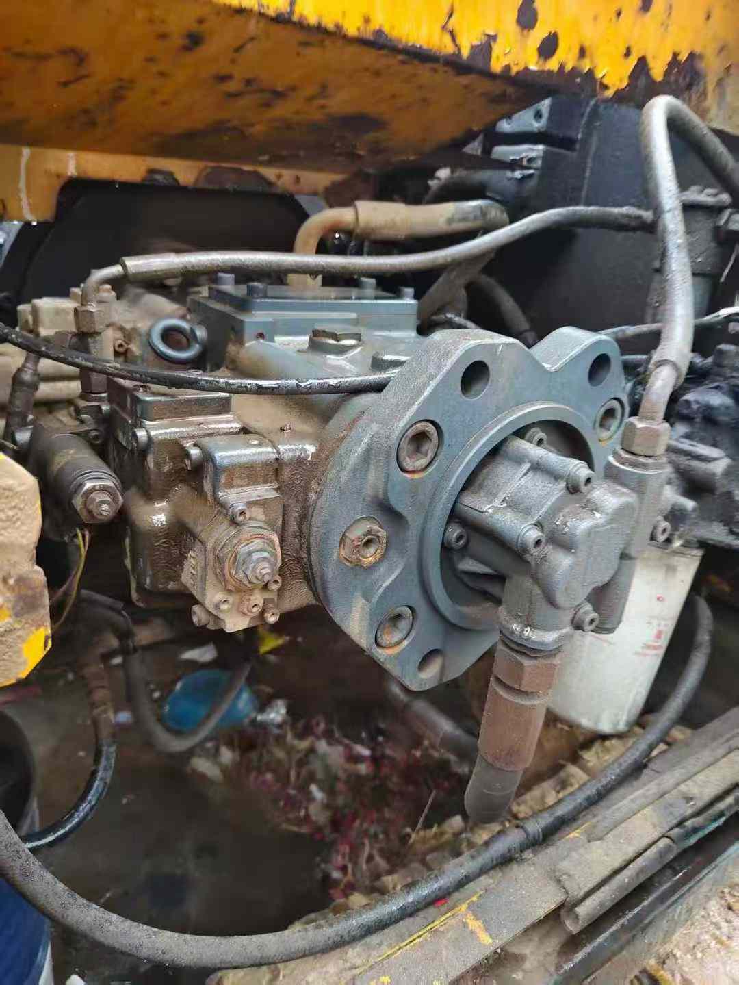 Used Sany SY215C Excavator 2016 Model / 5