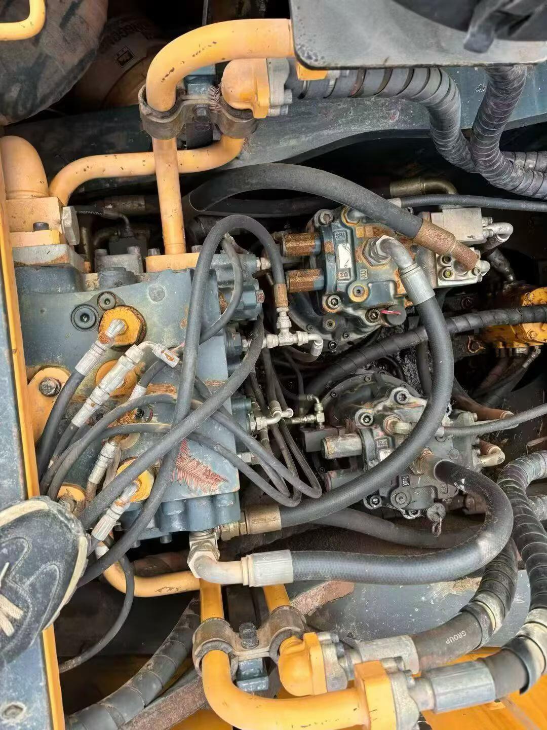 Used Hyundai R485LVS Excavator 2016 Model / 5