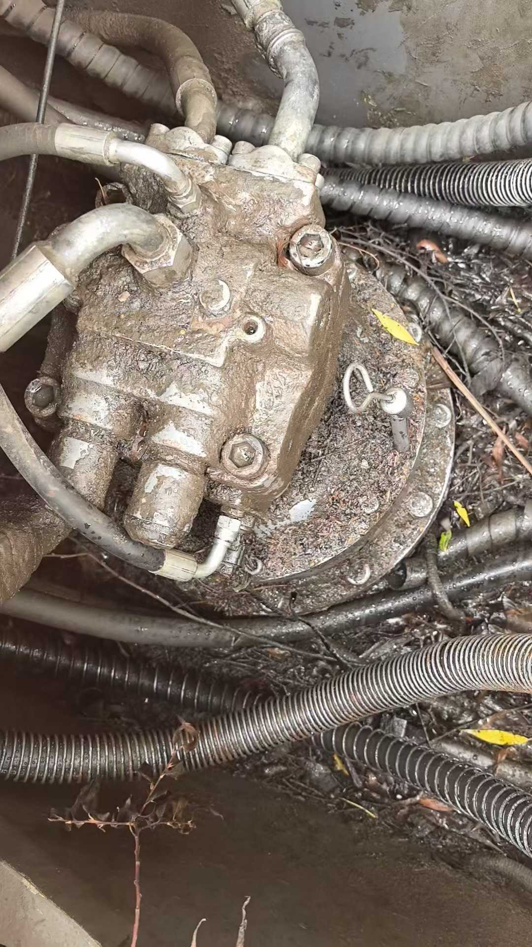 Used Hitachi EX250-5 Excavator 2016 Model / 5