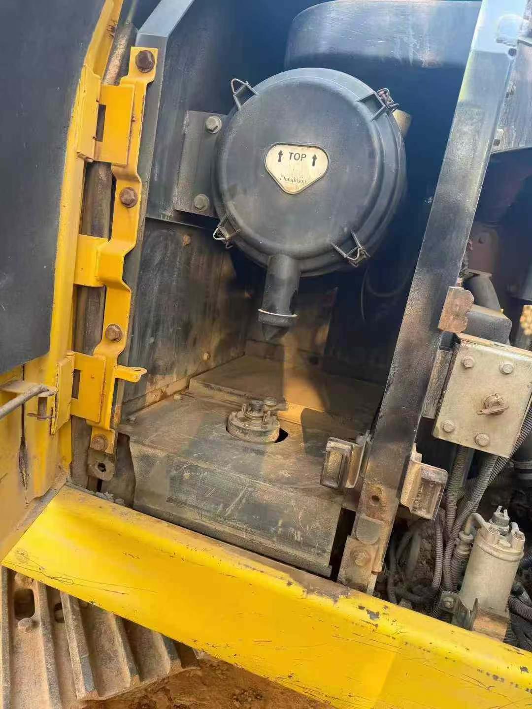 Used Sumitomo SH200A5 Excavator 2016 Model / 8