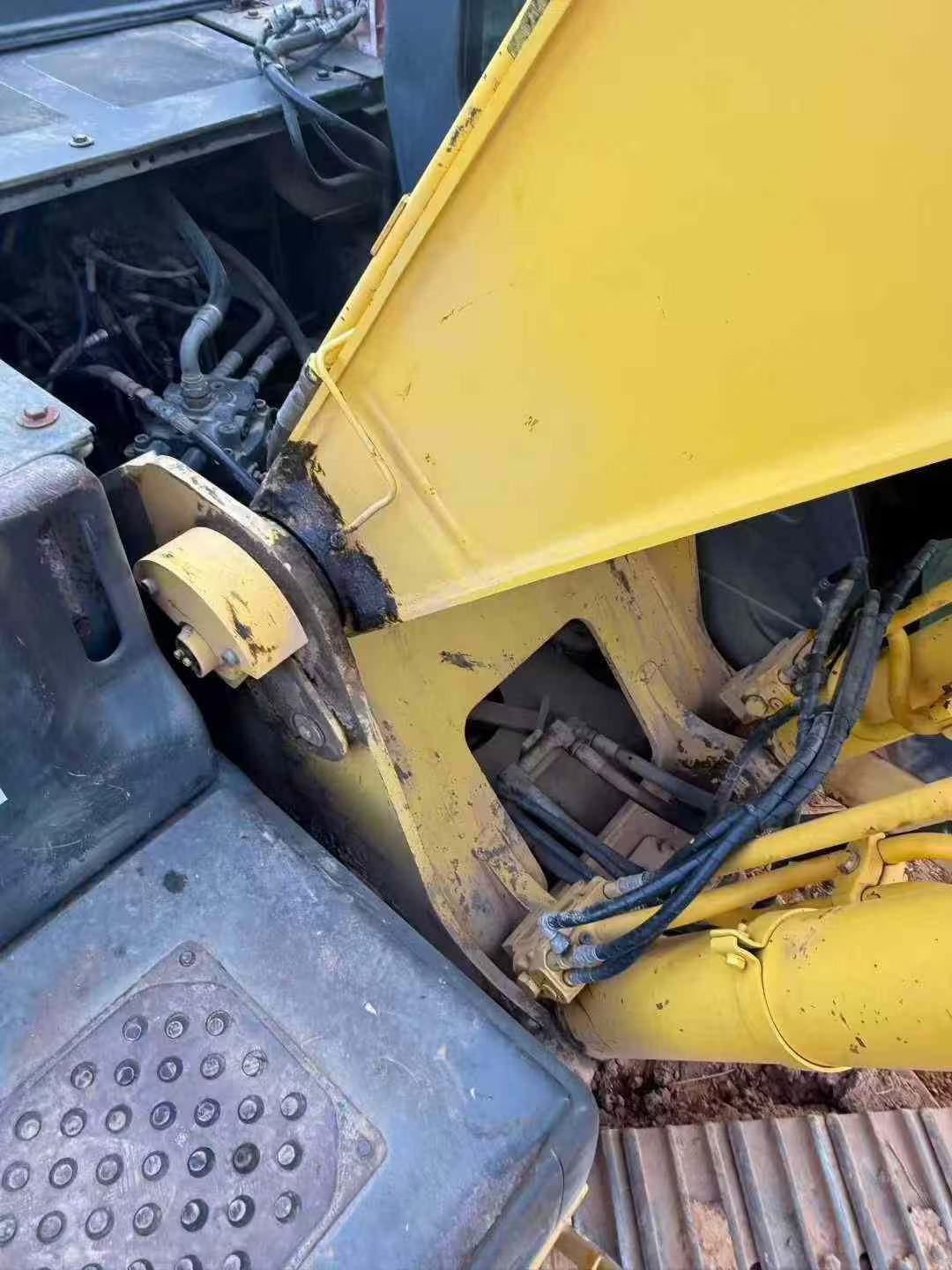 Used Sumitomo SH200A5 Excavator 2016 Model / 3