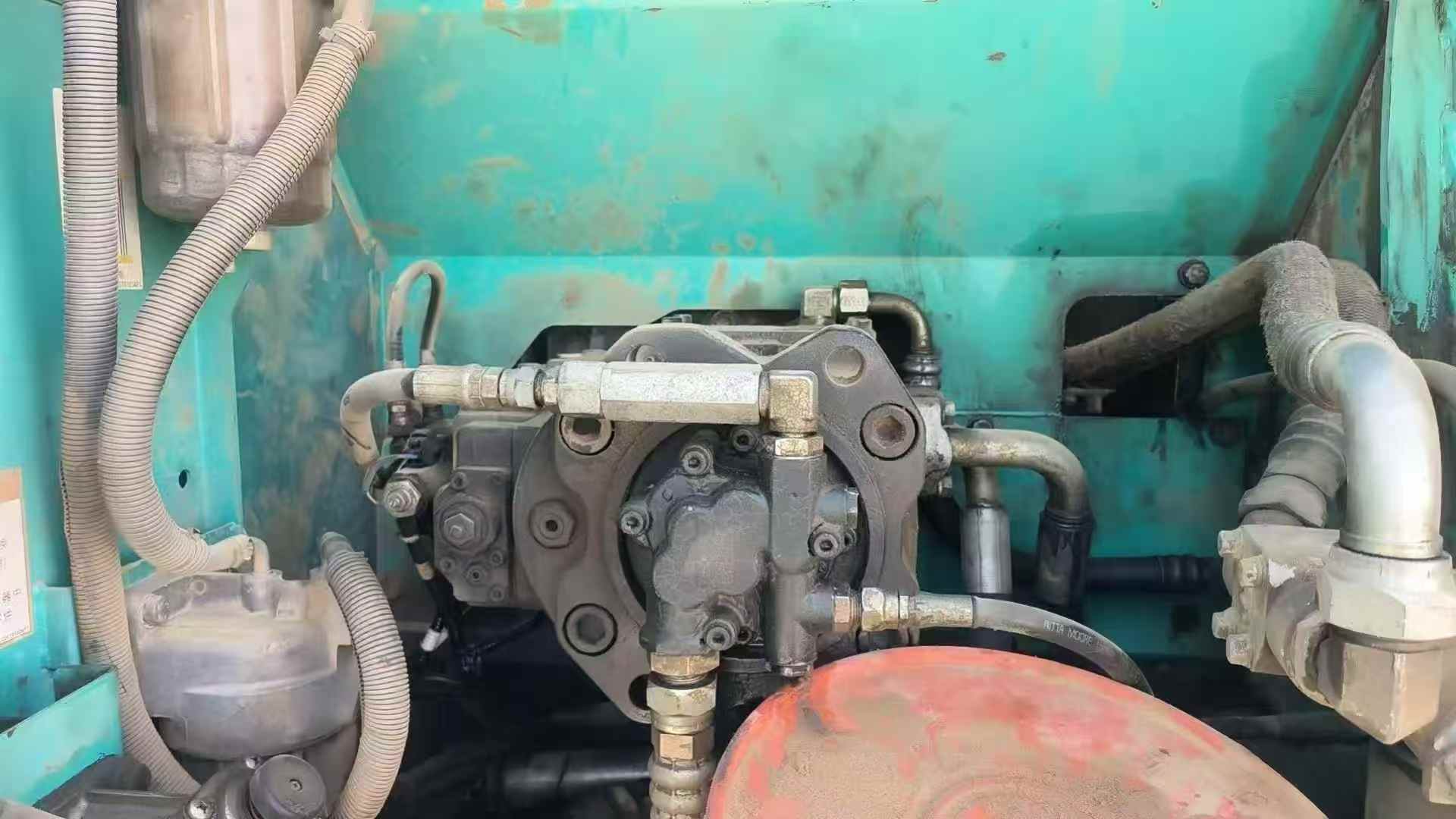 Used Kobelco SK210-6 Excavator 2013 Model / 5