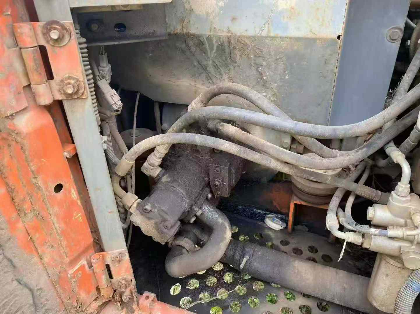 Used Hitachi ZX60 Excavator 2011 Model / 6